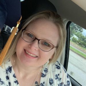 Meet your Posher, Kymberly